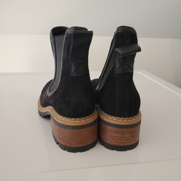 BTU by Bertuchi Chelsea Suede Boot - Picture 3 of 6